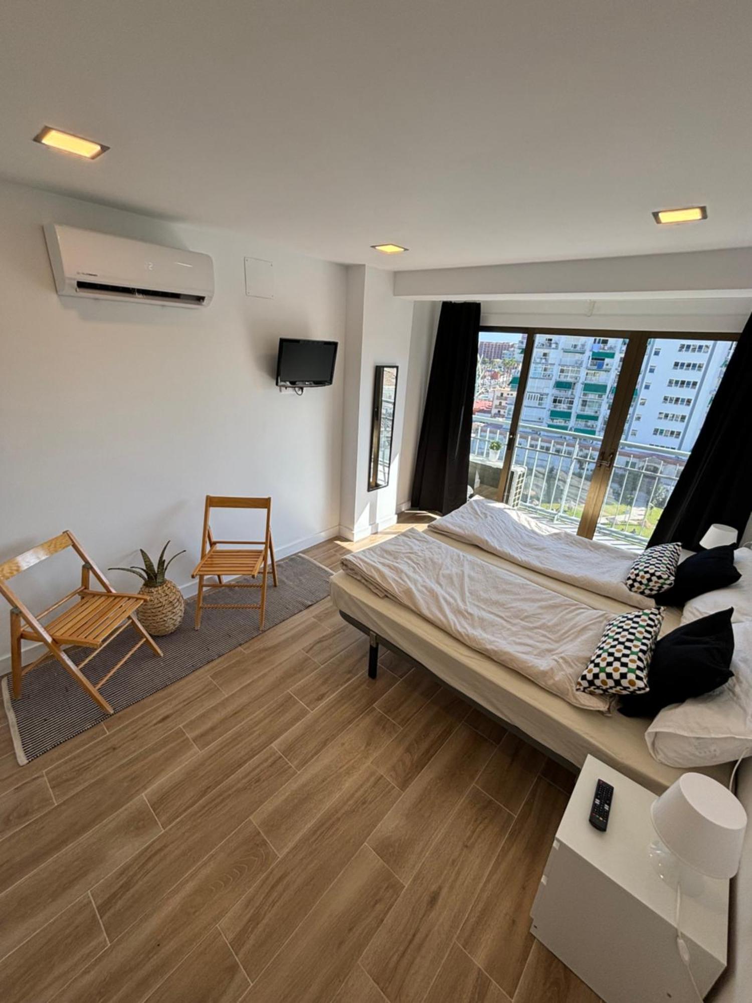 Apartamento Maite, Tu Casa En La Playa Benalmádena Exterior foto