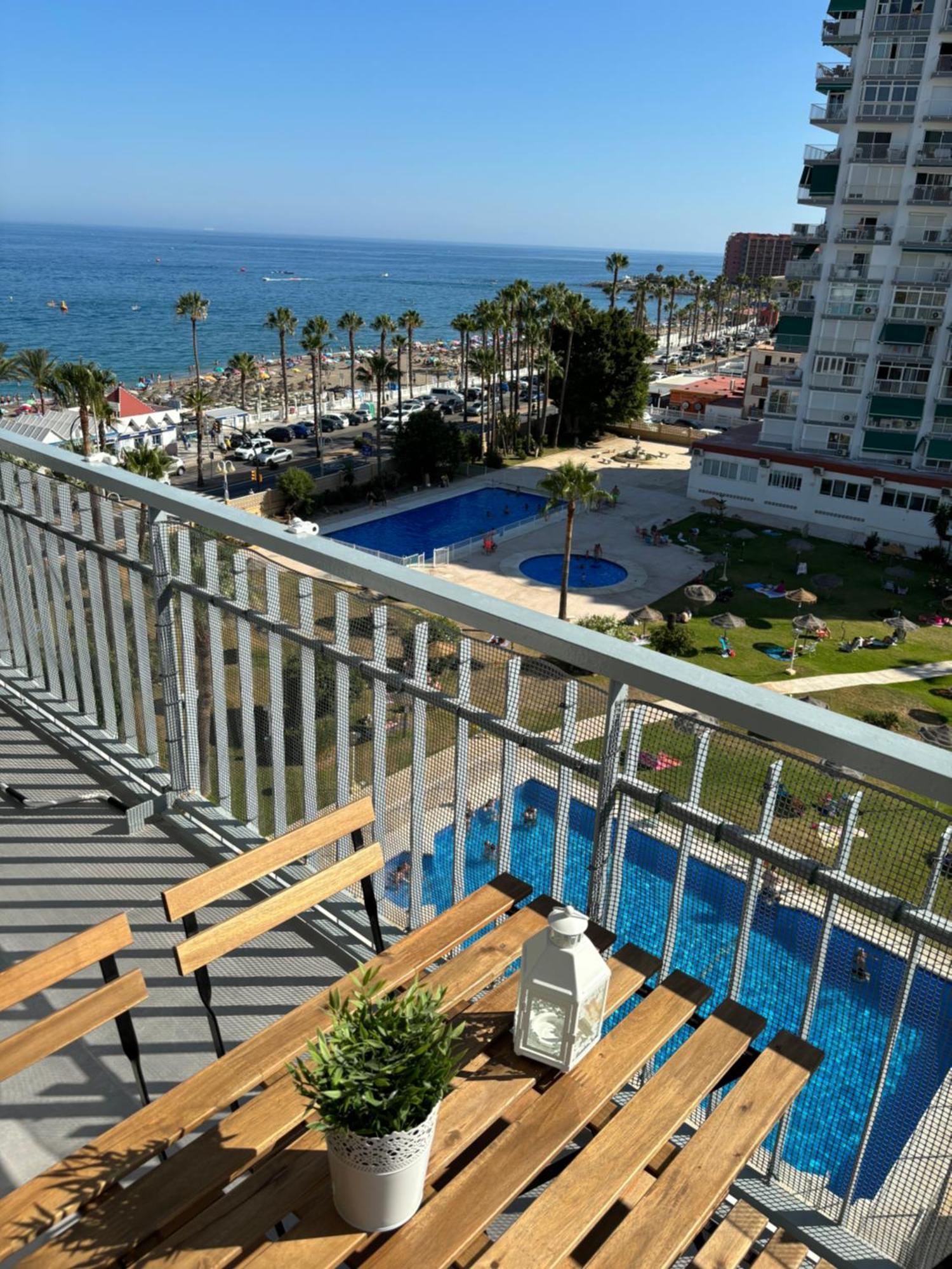 Apartamento Maite, Tu Casa En La Playa Benalmádena Exterior foto