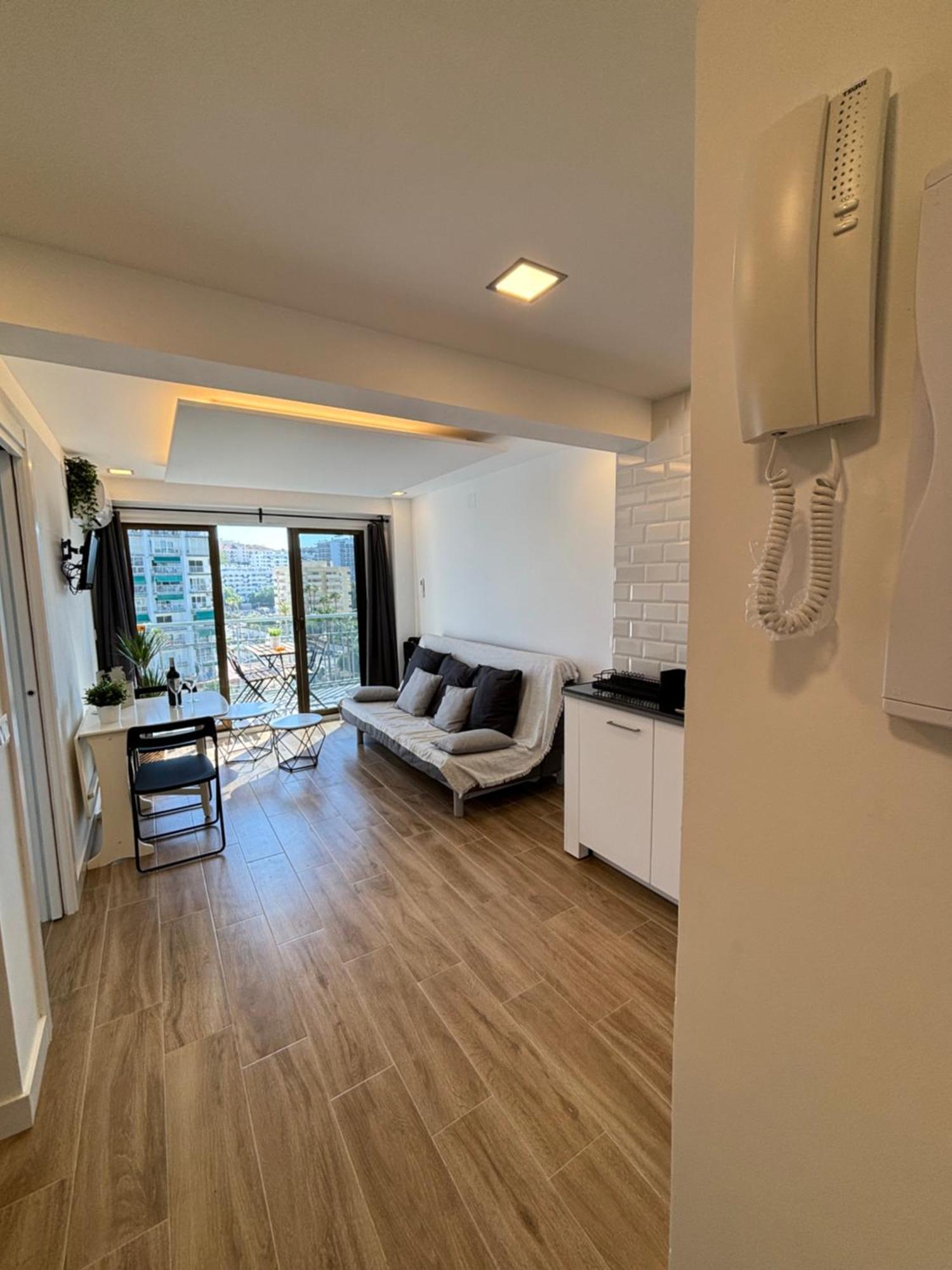 Apartamento Maite, Tu Casa En La Playa Benalmádena Exterior foto